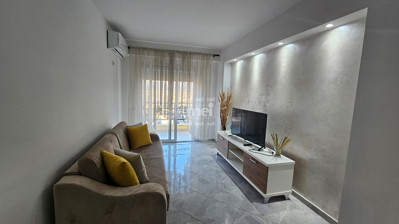 JEPET ME QIRA APARTAMENT 1+1 TEK ISH PARKU AUTOBUZAVE