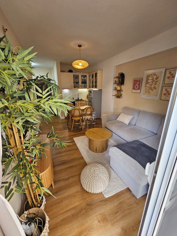 SHITET APARTAMENT 1+1 NE SHKEMB KAVAJE!