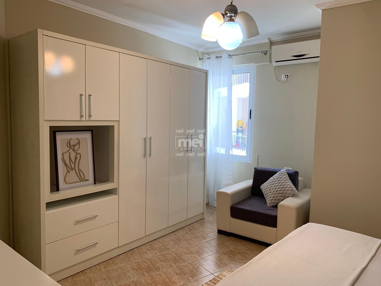 SHITET APARTAMENT 1+1 NE SHKEMB KAVAJE ME PAMJE DETI!