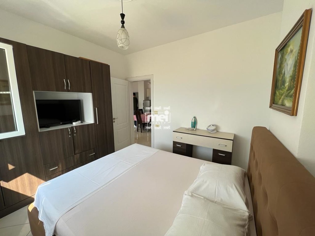 AFFITTASI APPARTAMENTO 2+1 VICINO A RROTA KUQE CON VISTA MARE