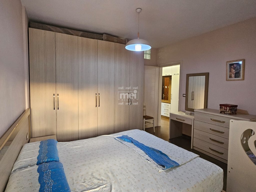 JEPET ME QIRA APARTAMENT 2+1 TEK ISH URT-ja!