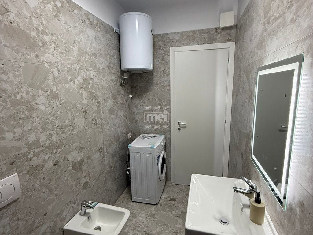 SHITET APARTAMENT 1+1 NE SHKEMB KAVAJE !