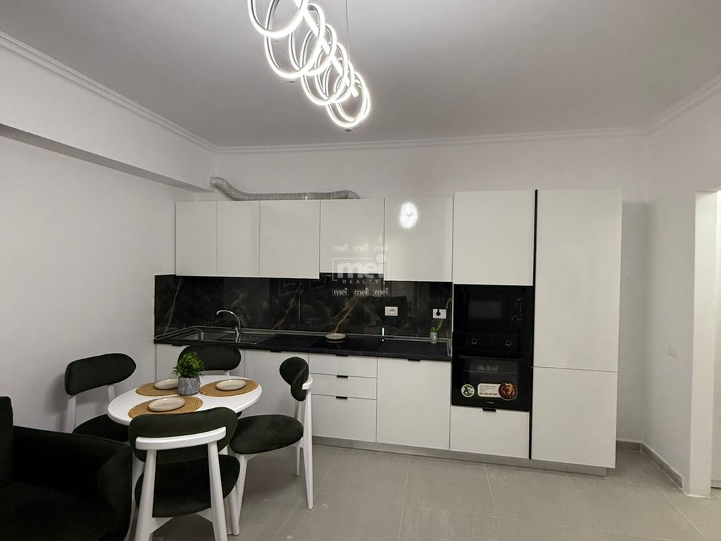 SHITET APARTAMENT 1+1 NE SHKEMB KAVAJE !