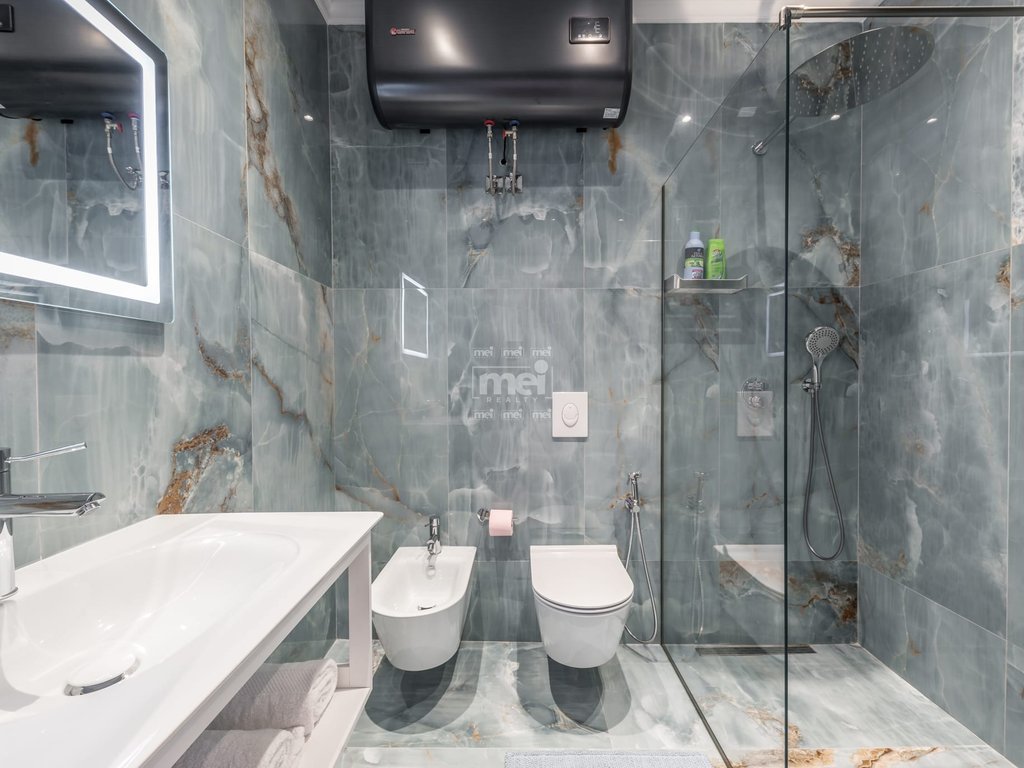 JEPET ME QIRA APARTAMENT 1+1 NE QENDER TE QYTETIT!