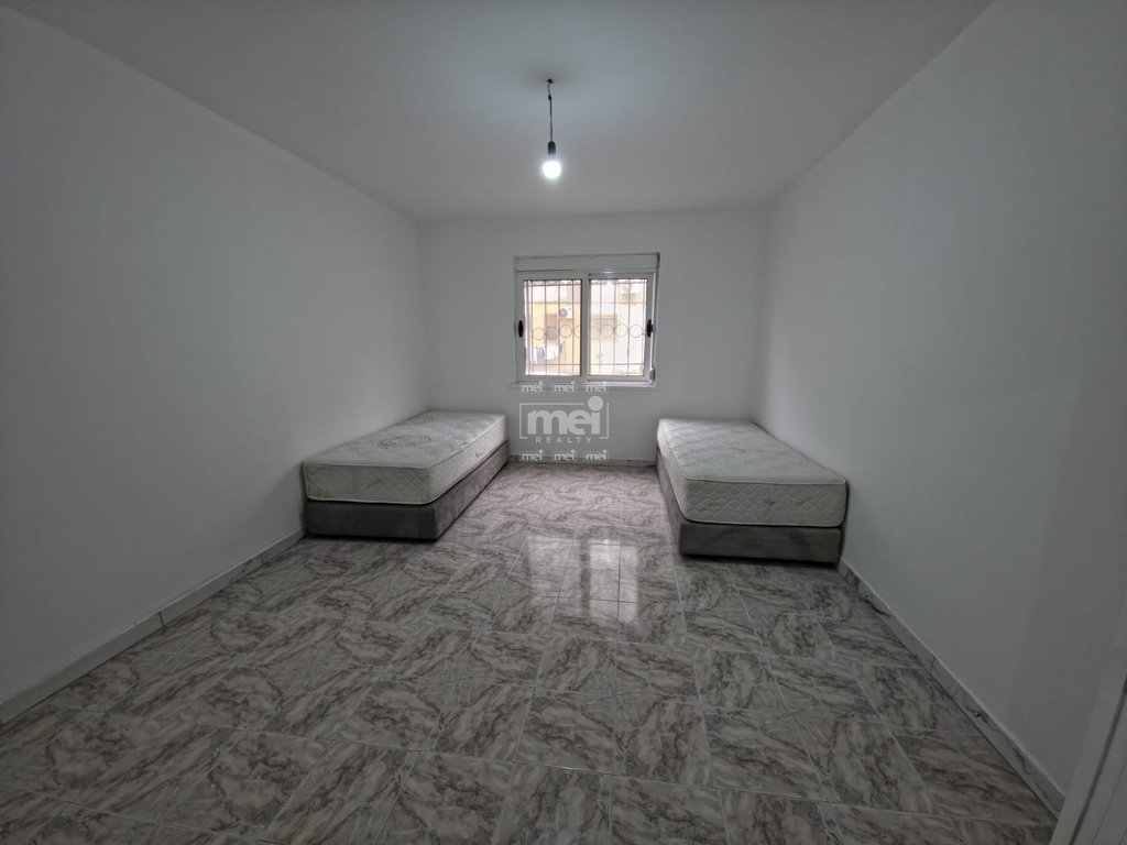 JEPET ME QIRA APARTAMENT 2+1 PRANE KOPSHTIT SOROS!