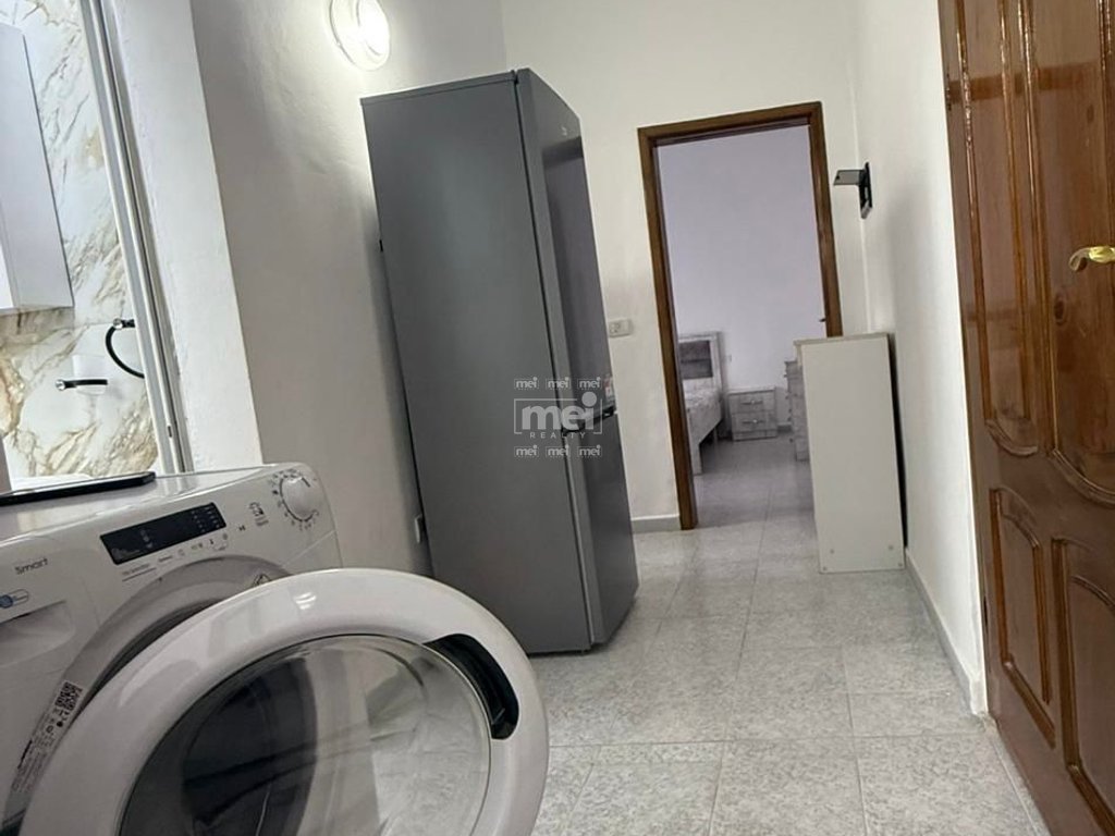 JEPET ME QIRA APARTAMENTI 1+1 PERBALL SHKOLLES KUSHTRIMI LIRISE!