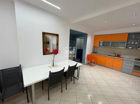 JEPET ME QIRA APARTAMENT 1+1+2 NE HEKURUDHA