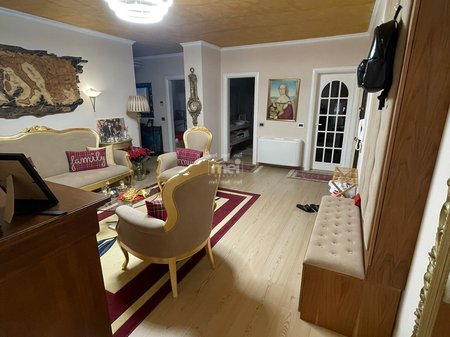 SHITET APARTAMENT NE BULEVARDIN KRYESOR !