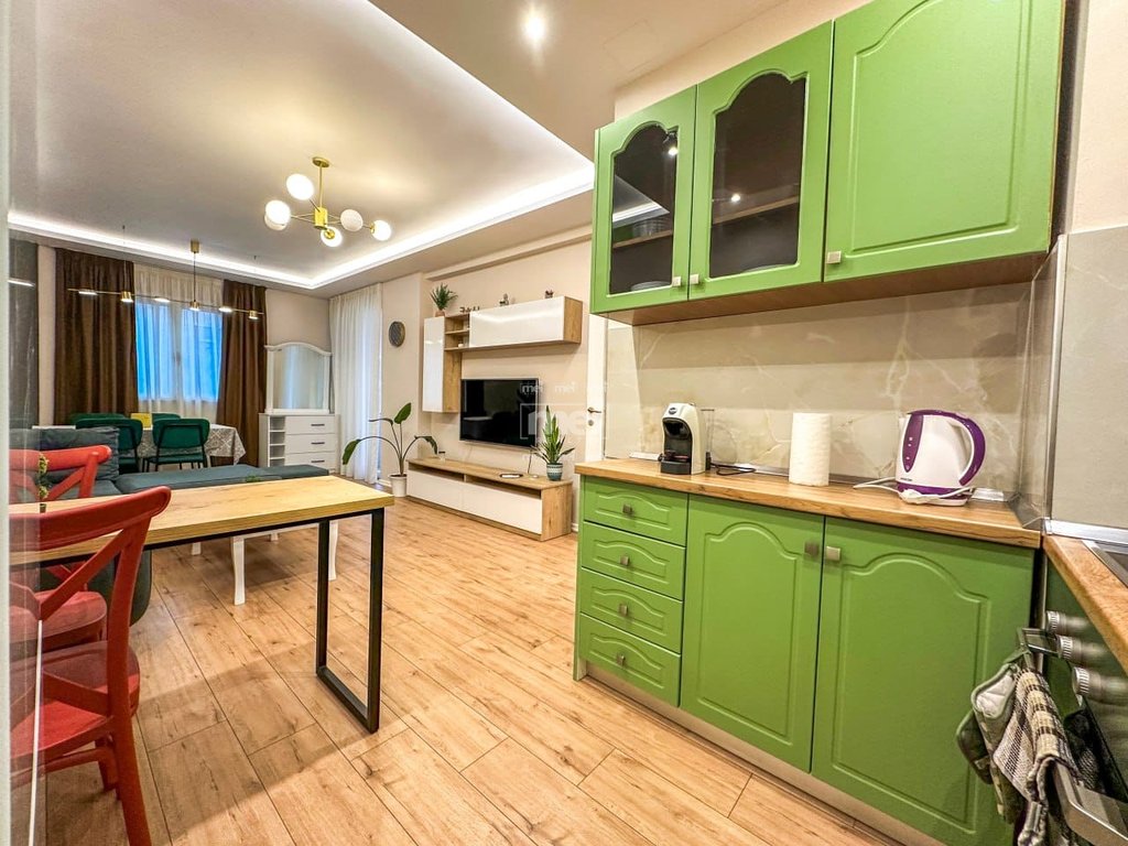 JEPET ME QIRA SUPER APARTAMENT 1+1 NE VOLLGA!