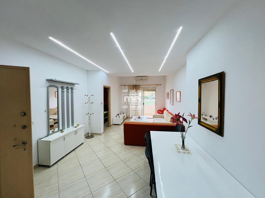 JEPET ME QIRA APARTAMENT 1+1+2 NE HEKURUDHA