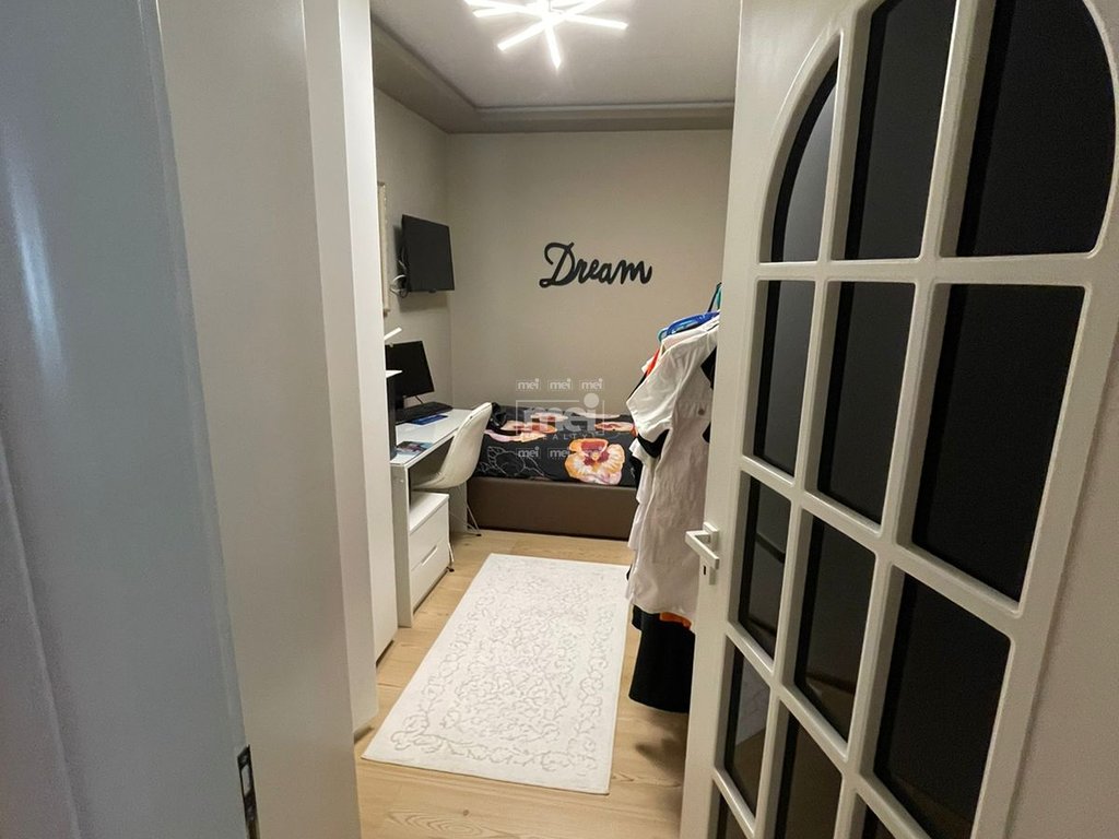 SHITET APARTAMENT NE BULEVARDIN KRYESOR !