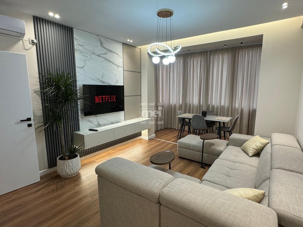 SHITET APARTAMENT 1+1 TEK KOMPLEKSI FLORIDA ,PLAZH DURRES!