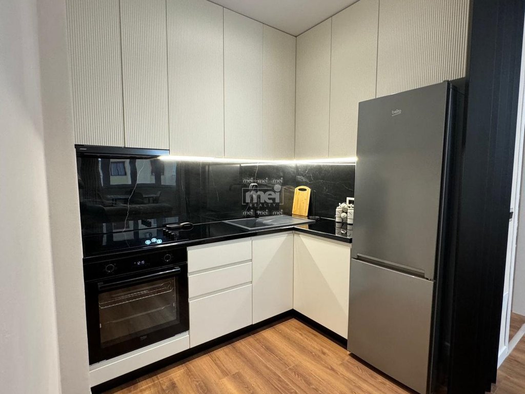 SHITET APARTAMENT 1+1 TEK KOMPLEKSI FLORIDA ,PLAZH DURRES!