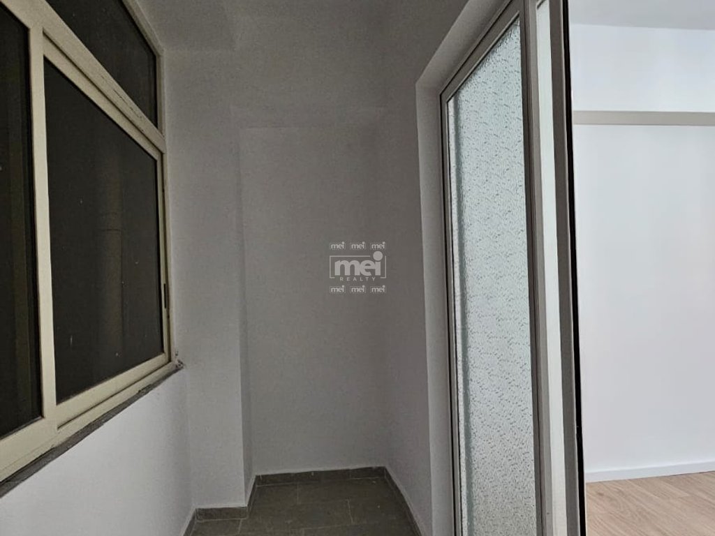 JEPET ME QIRA APARTAMENT 2+1+2 PRANE STACIONIT TE TRENIT DURRES!