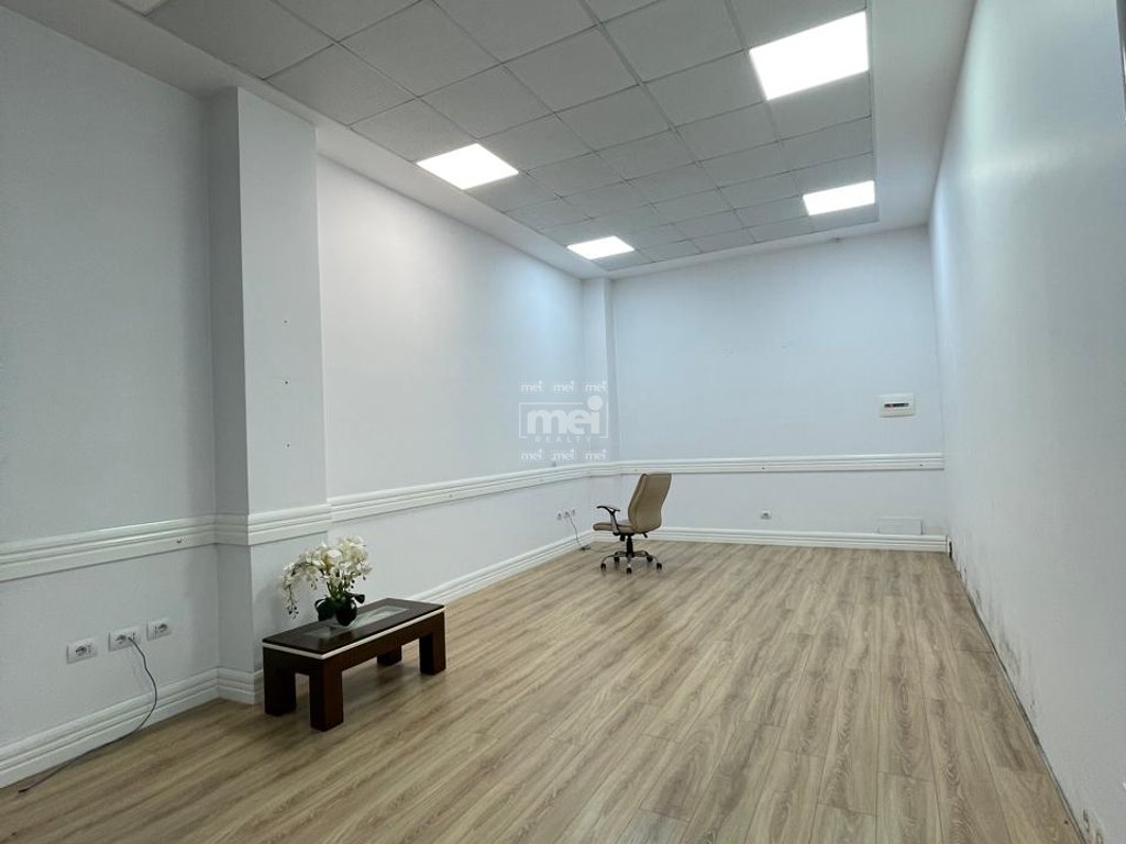 JEPET ME QIRA AMBJENT BIZNESI NE PLAZH!