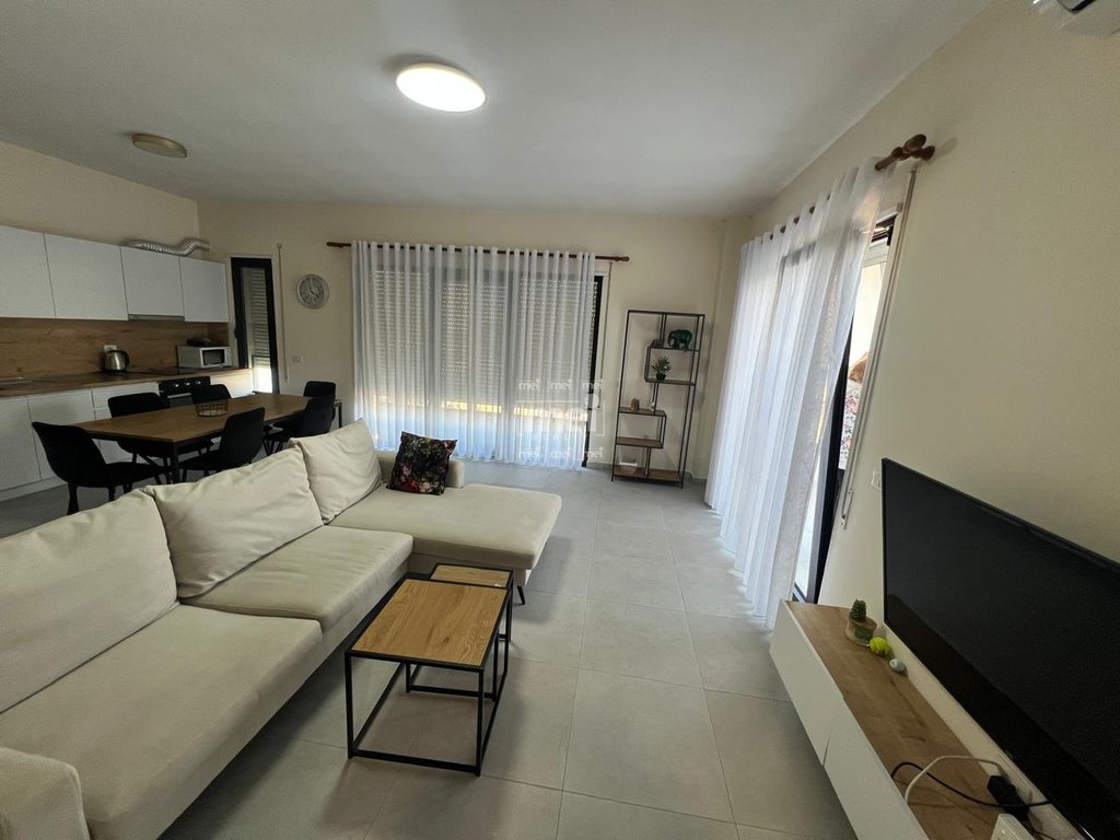 JEPET ME QIRA APARTAMENT 2+1+2 NE VOLLGA!