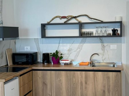 JEPET ME QIRA APARTAMENT 1+1 NE VOLLGA PAMJE NGA DETI!