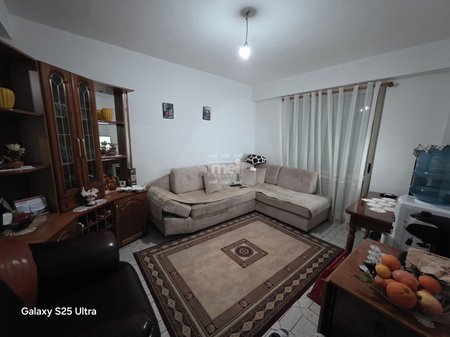 JEPET ME QIRA APARTAMENT 2+1 I PAMOBILUAR PER ZYRE OSE BANIM PRANE GJYKATES!