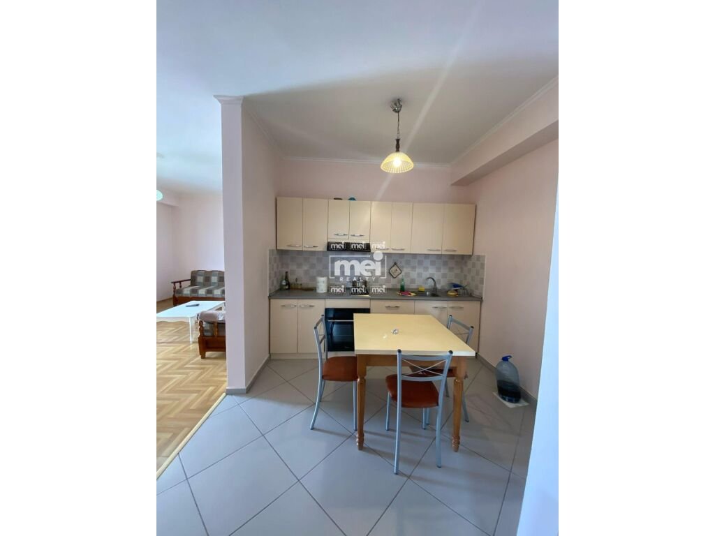 JEPET ME QIRA APARTAMENT 1+1 NE QENDER!
