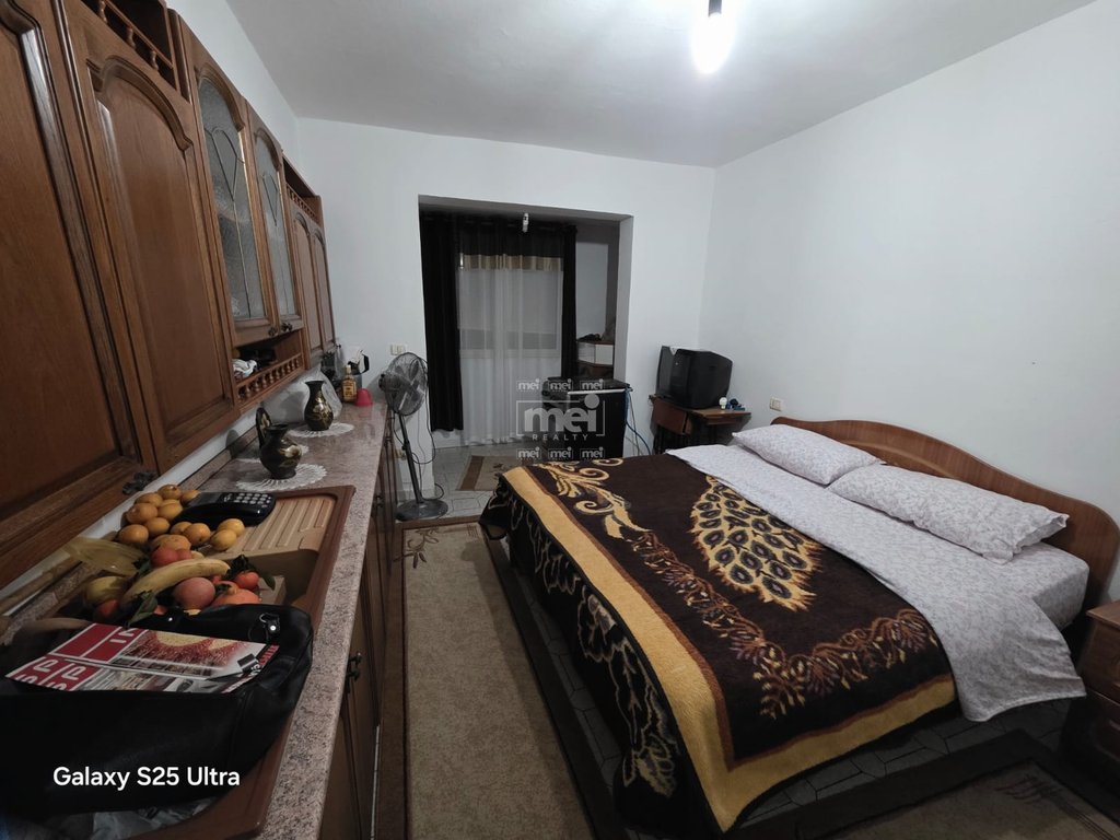 JEPET ME QIRA APARTAMENT 2+1 I PAMOBILUAR PER ZYRE OSE BANIM PRANE GJYKATES!