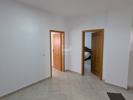 JEPET ME QIRA APARTAMENT  PLAZH