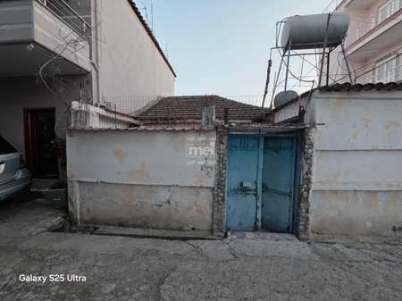 SHITET SHTEPI NE SPITALLE!