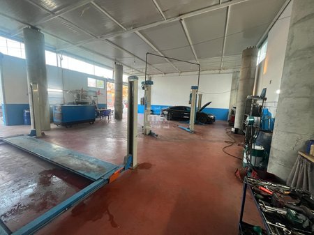 JEPET ME QIRA AMBIENT BIZNESI TEK ISH KENETA !