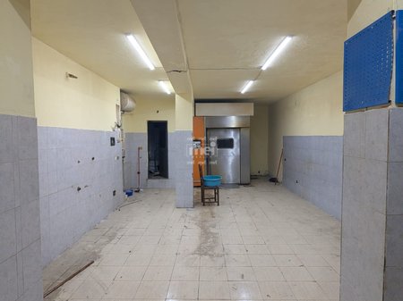 SHITET AMBIENT TEK QEMAL MICI