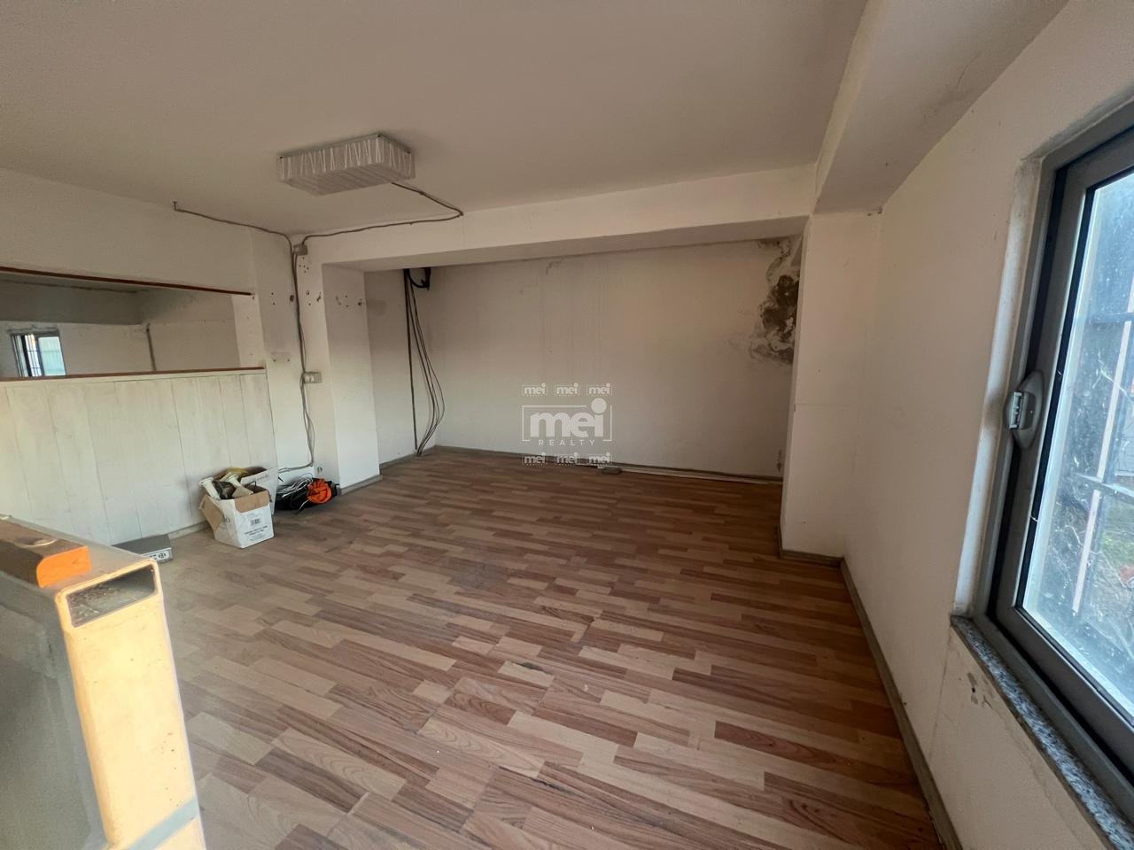 JEPET ME QIRA AMBIENT BIZNESI TEK ISH KENETA !