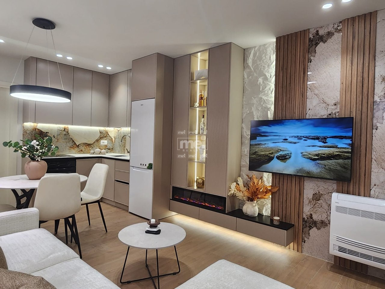 SHITET APARTAMENTE 2+1 NE PLAZH!