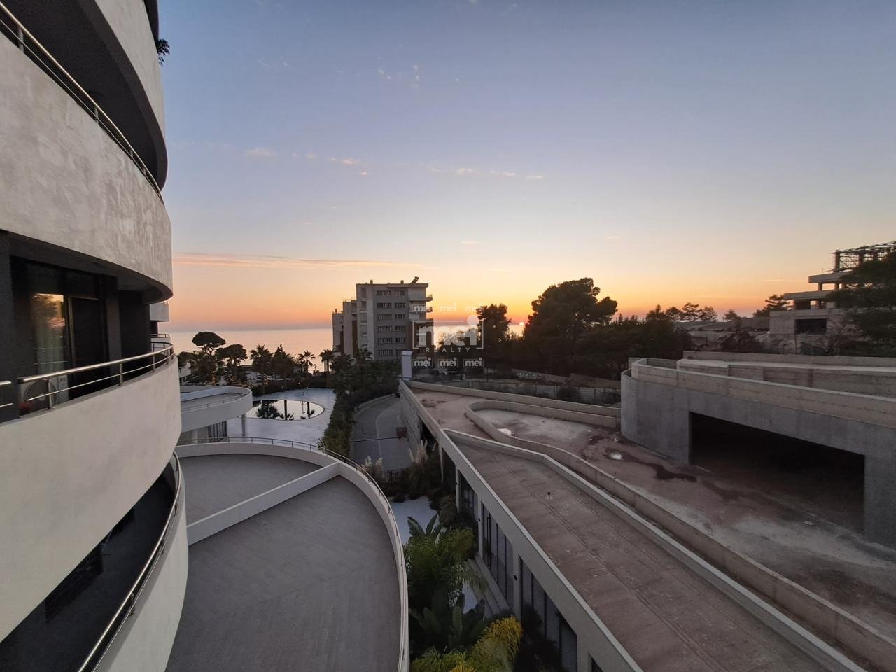 SHITET APARTAMENT 2+1 TE WHITE HILL NE CURRILA!