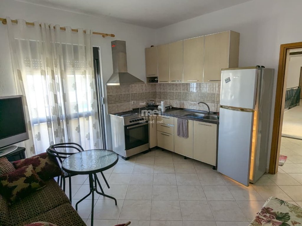 JEPET ME QIRA APARTAMENT  PLAZH