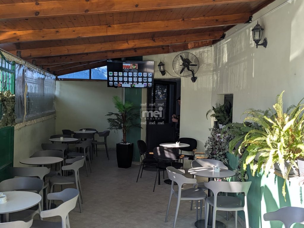 SHITET VILA +LOKAL NE SHKOZET DURRES