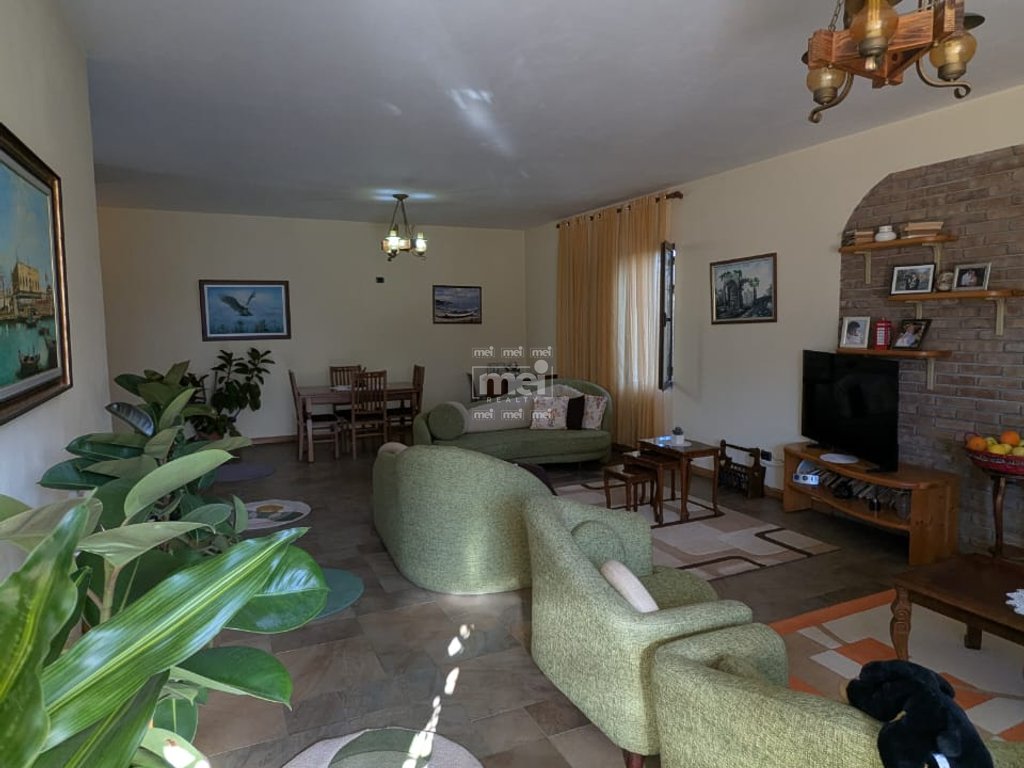 SHITET VILA +LOKAL NE SHKOZET DURRES