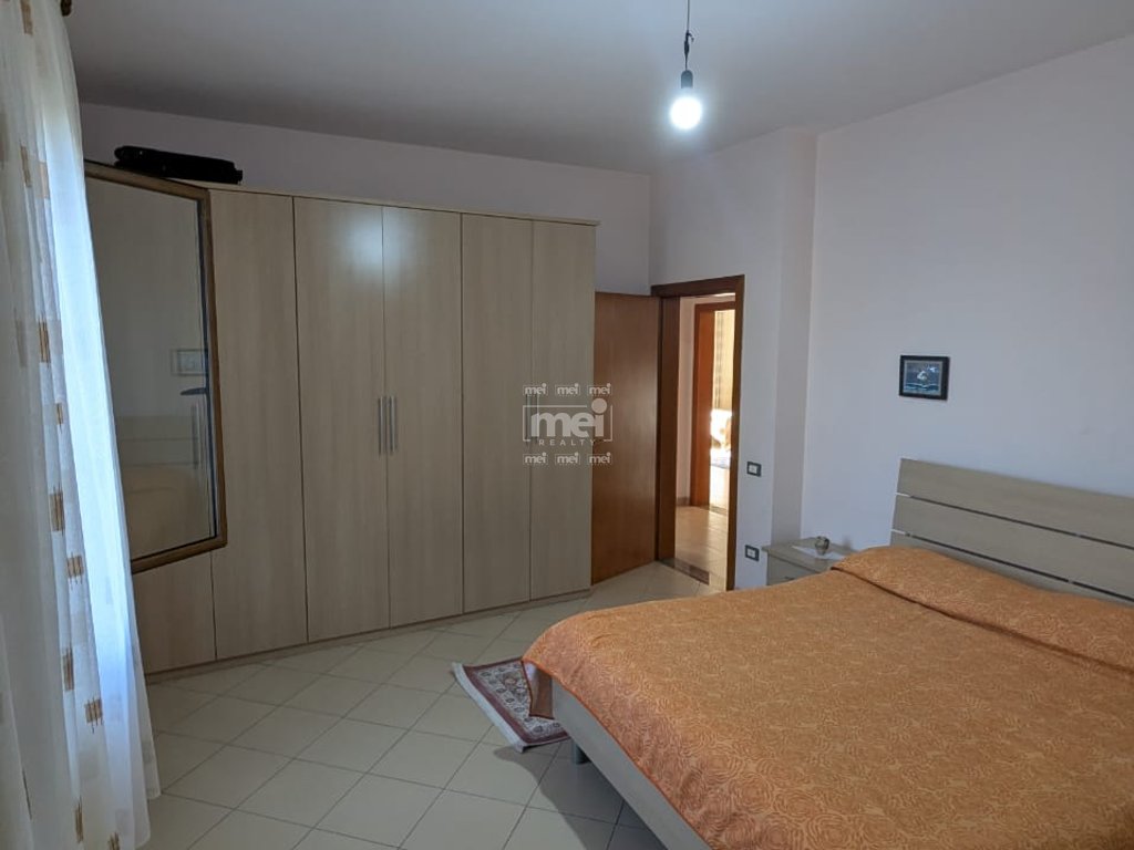 SHITET VILA +LOKAL NE SHKOZET DURRES