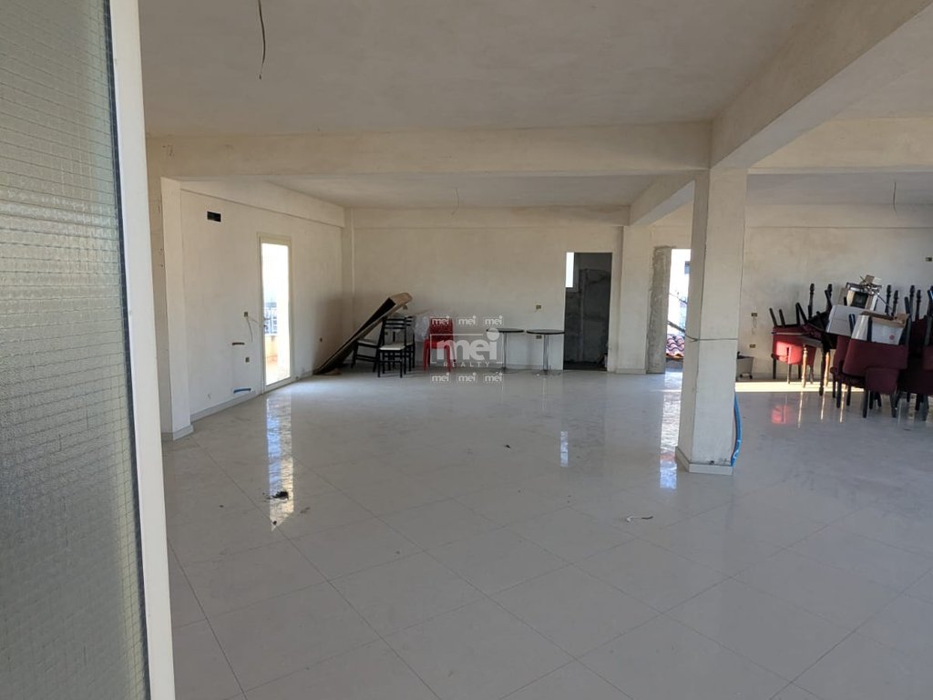 JEPET ME QERA AMBIENT NE ISH KNETE