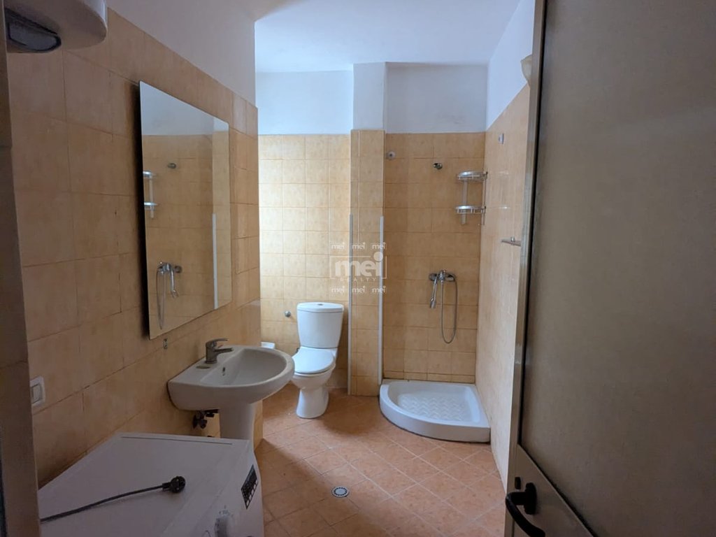 SHITET APARTAMENT PAMJE NGA DETI