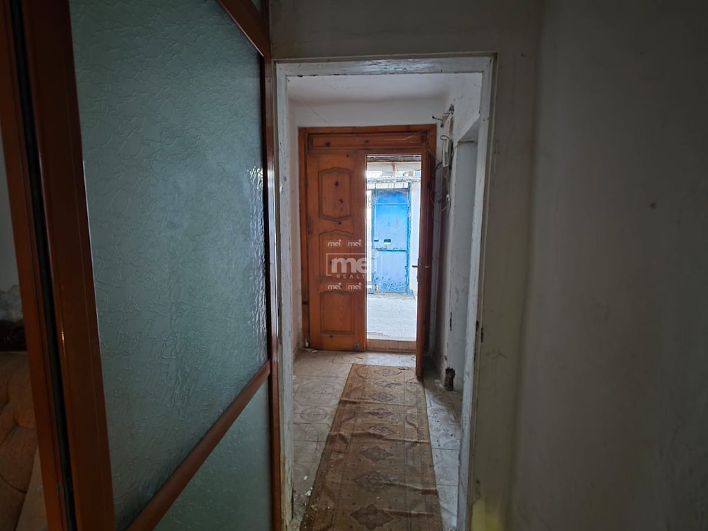 SHITET SHTEPI NE SPITALLE!