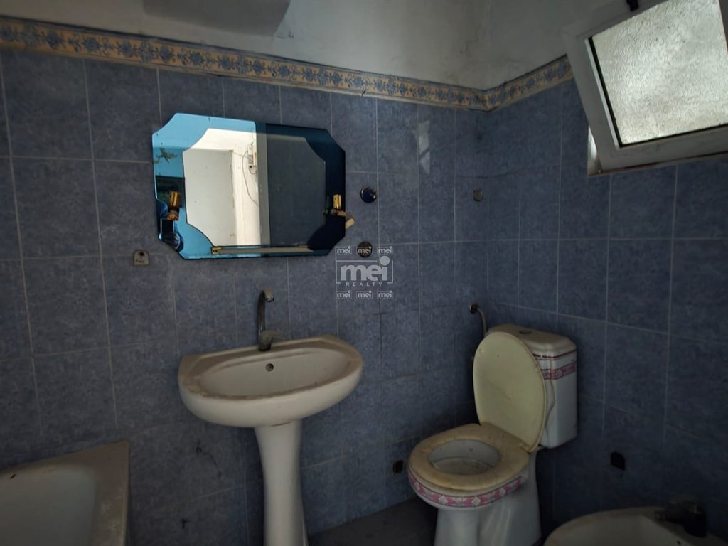 SHITET SHTEPI NE SPITALLE!