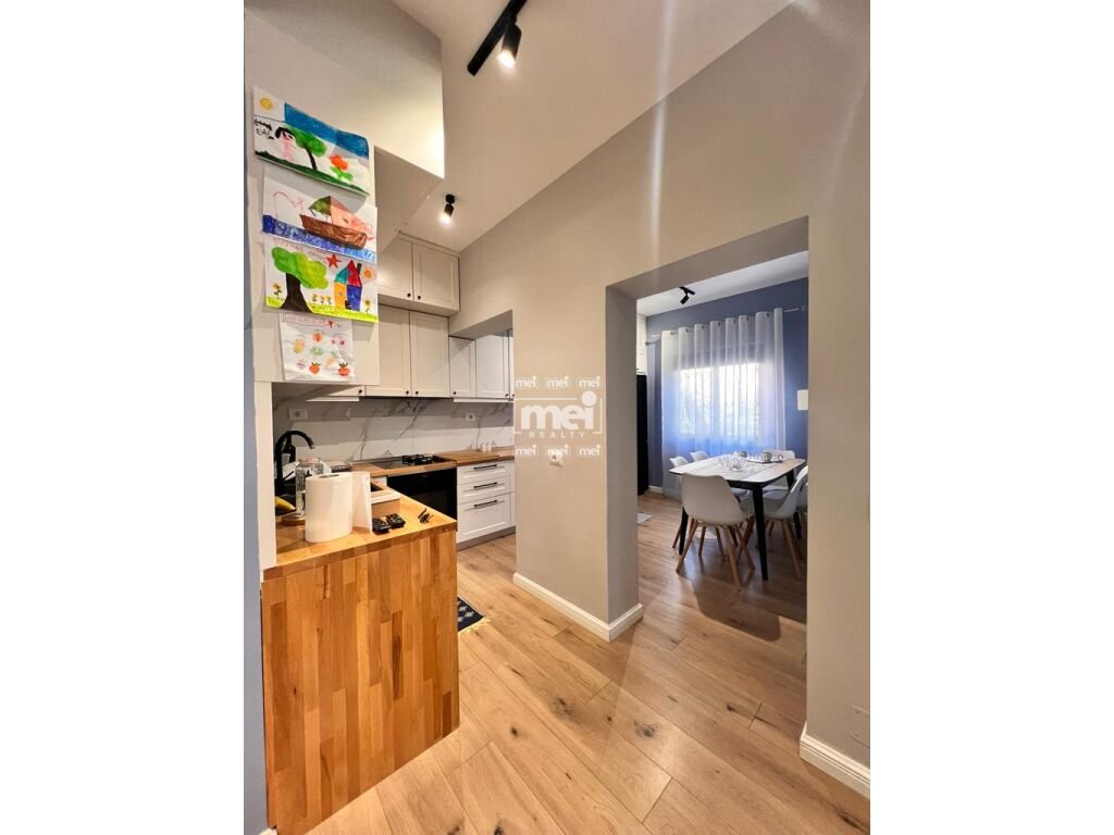 JEPET PER QIRA SHTEPI PRIVATE NE QENDER!