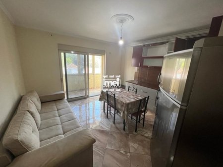 JEPET ME QIRA APARTAMENT 2+1 NE QENDER!