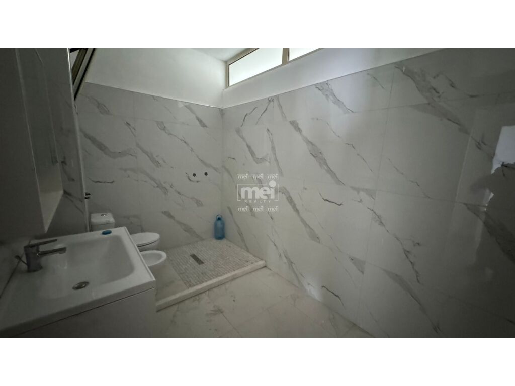 JEPET ME QIRA AMBIENT BIZNESI PRANE KAZAZIT, DURRES! 3