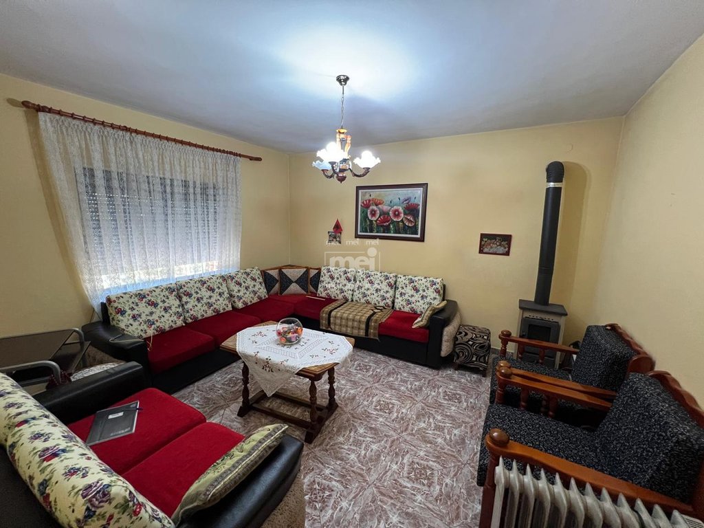 JEPET ME QIRA KATI I PARE I NJE VILE NE ARAPAJ !