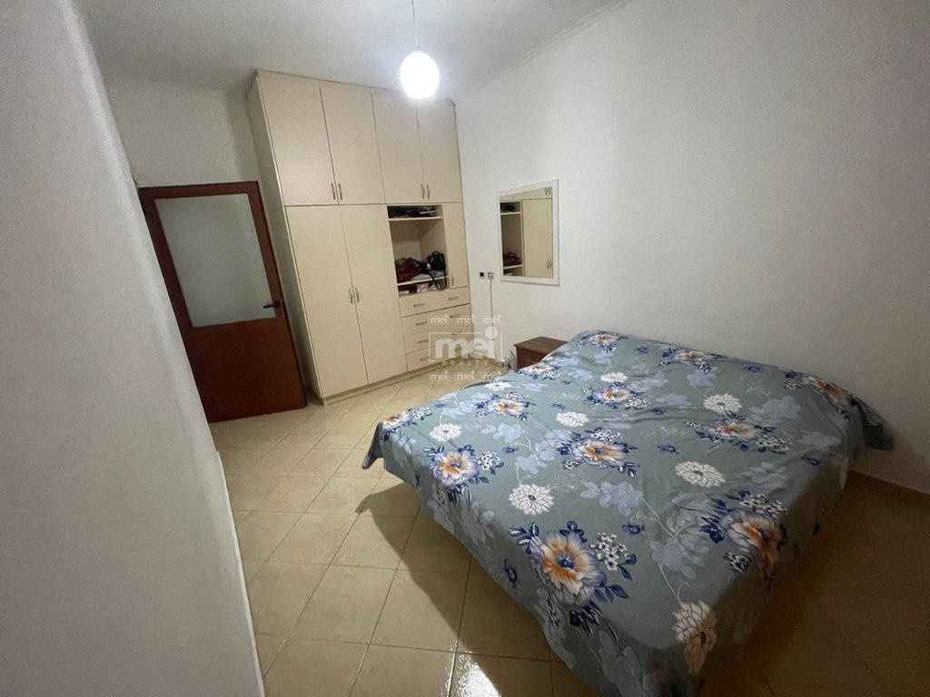 JEPET ME QIRA KATI I PARE I NJE VILE 1+1 NE ISH KENETE, DURRES!