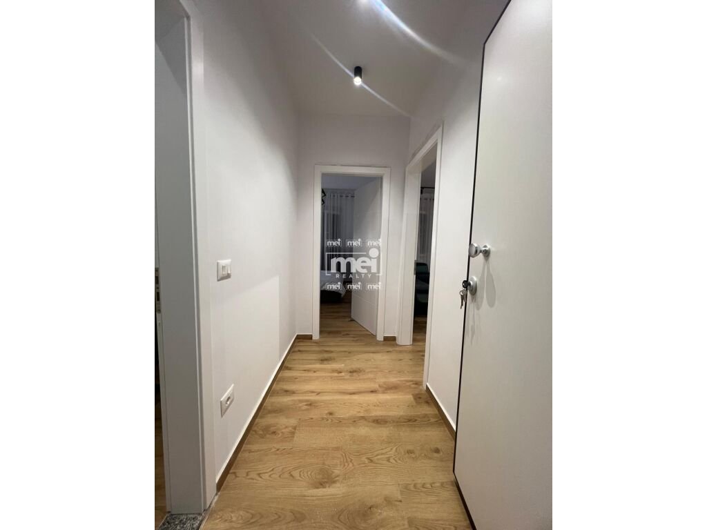 JEPET APARTAMENT ME  QIRA  1+1 PRANE BASHKIS DURRES!