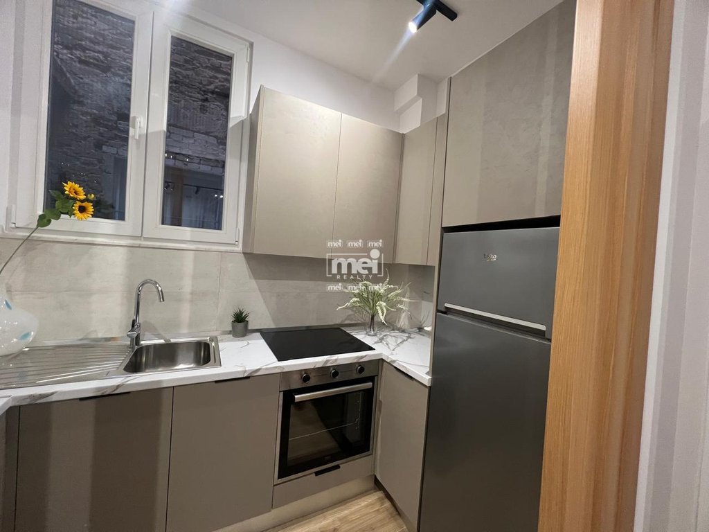 JEPET APARTAMENT ME  QIRA  1+1 PRANE BASHKIS DURRES!