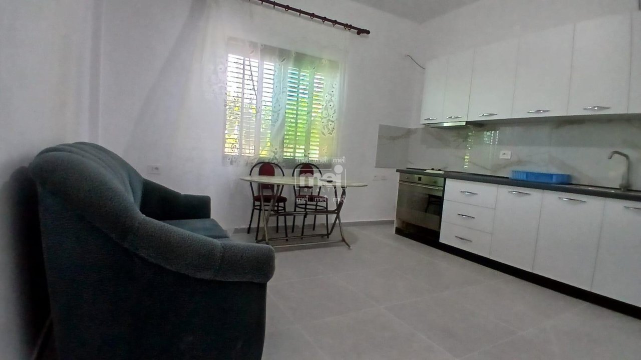 SI AFFITTA IL PRIMO PIANO DI UNA VILLA 1+1 A ARAPAJ!