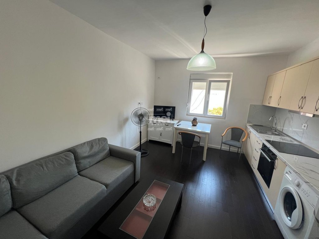 JEPET ME QIRA APARTAMENT 2+1+2 PRANE MUZEUMIT !