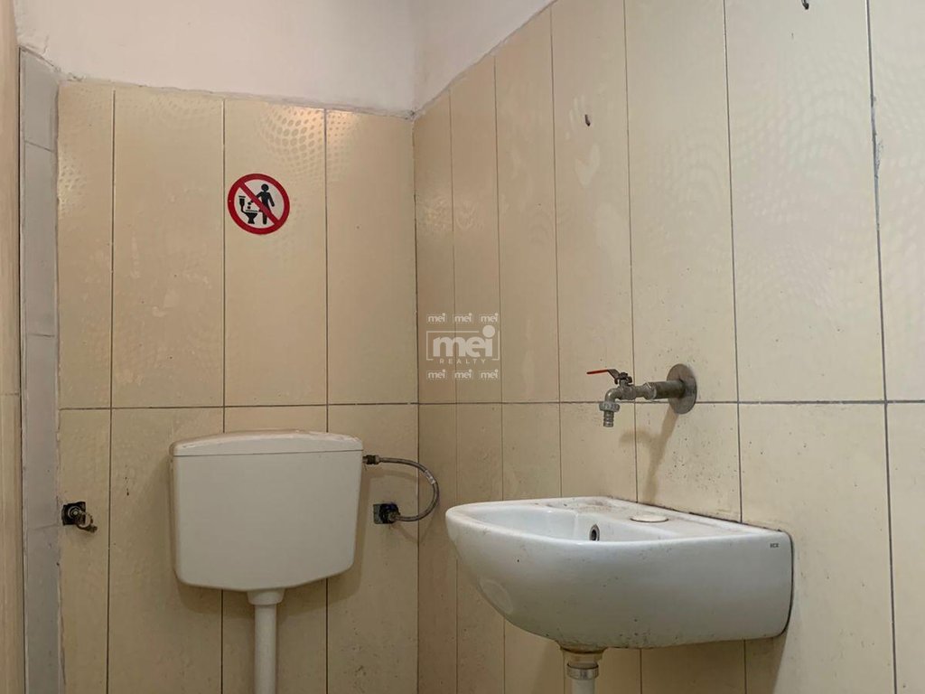 JEPET ME QIRA AMBJENT BIZNESI PRANE GALAKTIKUT!