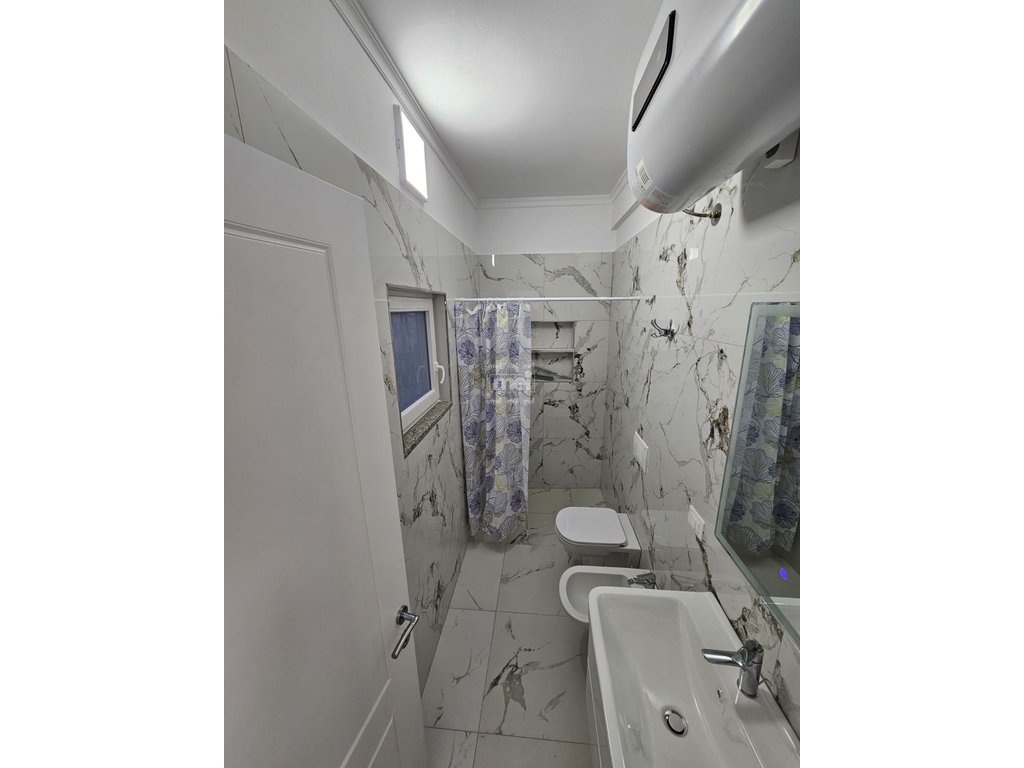 JEPET ME QIRA APARTAMENT  3+1+2 TEK TREGU FRUTA PERIMEVE! 9